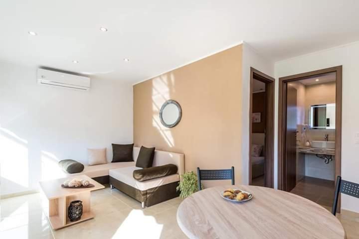 Elisabeth Luxury